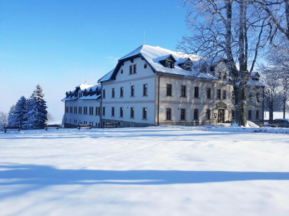 Hotel Poutni Dum Králíky 外观 照片