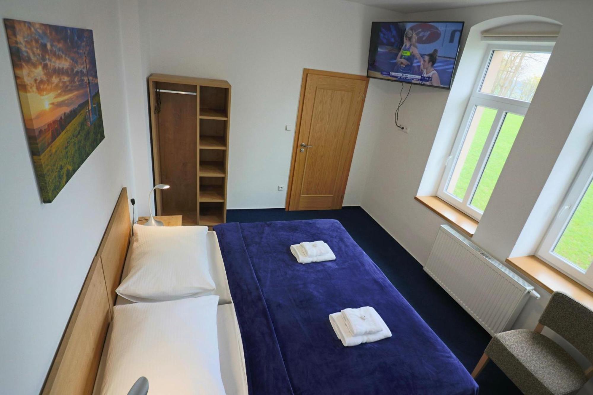 Hotel Poutni Dum Králíky 外观 照片